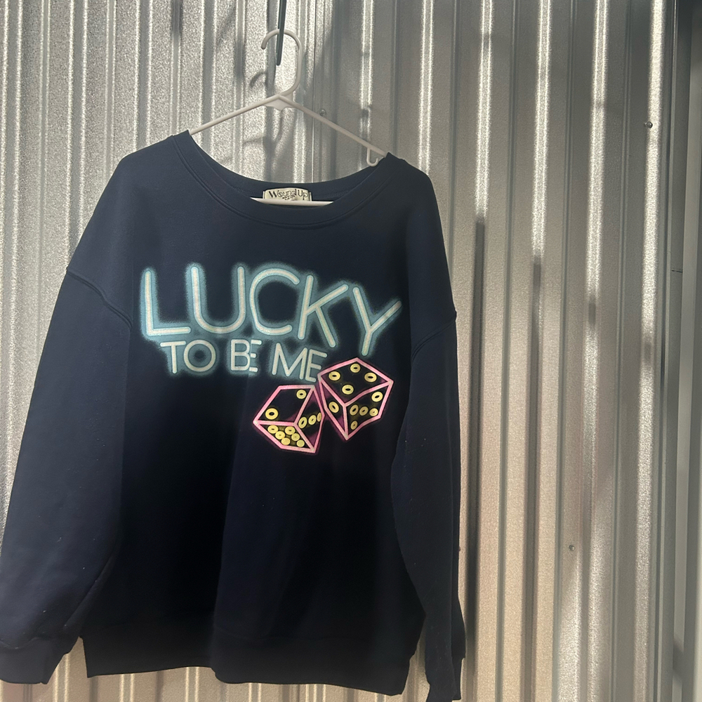 Wound Up Women's Size Xl Sweatshirt \"Lucky To Be Me\" Graphic Print